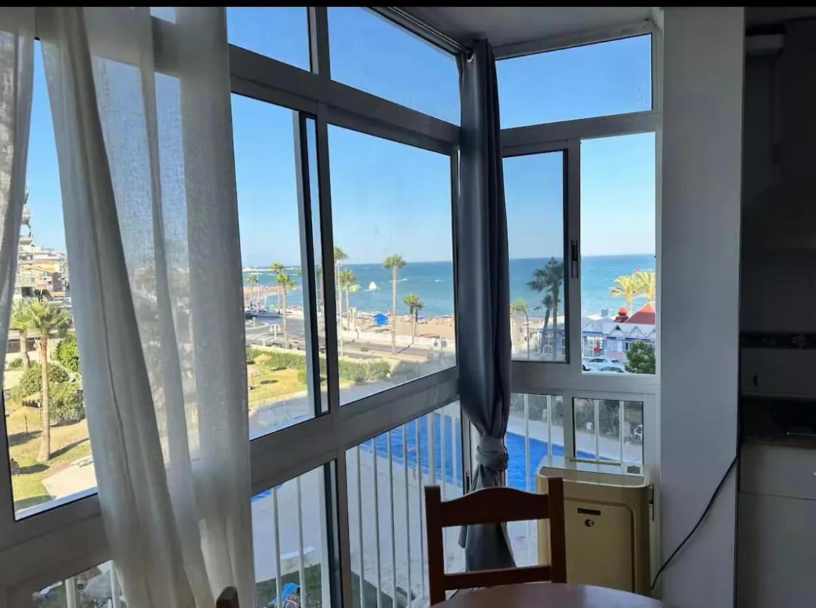 A Frontline Apartment بينالماذينا 0*,